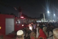 গাজীপুরের টঙ্গীতে পলিথিনের গুদামে আগুন