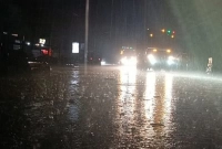 তীব্র গরমের পর হঠাৎ শিলাবৃষ্টি, স্বস্তিতে নগরবাসী