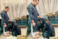 ঈদে স্বামীর পা ছুঁয়ে সালাম করলেন মাহিয়া মাহি