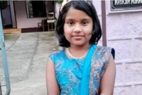 ভিডিও দেখার সময় হাতে মোবাইল ফোন বিস্ফোরণে শিশুর মৃত্যু!