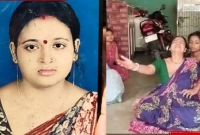 স্বামী বিদেশে থাকায় পরকীয়ায় জড়ায় স্ত্রী, পরিণতি হল নির্মম!