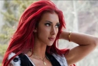 ৭ হাজার প্রেমিককে অভিনব কায়দায় সামলান এই মডেল!