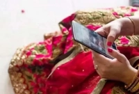 মেয়েরা বিয়ের আগে ইন্টারনেটে ৫ টি প্রশ্নের জবাব খোঁজেন