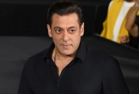 খুব ভয়ে ভয়ে রয়েছেন, জানালেন 'আতঙ্কিত' সালমান