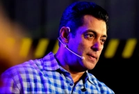 'দোষ আমার মধ্যেই', মানসিক ভাবে ভেঙে পড়ছেন সালমান