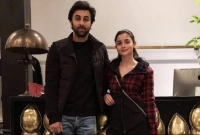 বউকে নিয়ে চরম সন্দেহে রণবীর কাপুর!