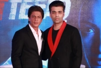 নাম না করে শাহরুখকে বিঁধলেন করণ জোহর!