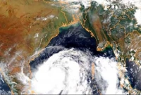 বঙ্গোপসাগরের বুক চিড়ে উপকূলের দিকে ধেয়ে আসছে ঘূর্ণিঝড় 'মোখা'