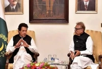 ইমরান খানের সঙ্গে বৈঠকে বসলেন পাকিস্তানের প্রেসিডেন্ট