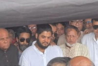 যে অনুরোধ জানালেন নায়ক ফারুকের ছেলে রওশন