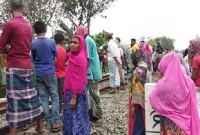 ট্রেনের নিচে ঝাঁপ দিয়ে প্রেমিক যুগলের আত্মহ'ত্যা!