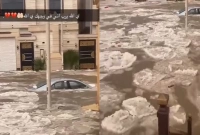 সৌদিতে ভারি বর্ষণ, বজ্রপাত ও শিলাবৃষ্টিতে তলিয়ে গেছে রাস্তা, ভেসে গেছে গাড়ি!