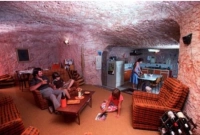 আজব গ্রাম, যেখানে সবাই বাস করে মাটির নিচে!