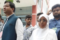 ৩৫ কেন্দ্রের ফলাফল: যত ভোটে এগিয়ে জাহাঙ্গীরের মা জায়েদা খাতুন
