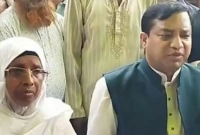 ‘আমার মা নির্বাচিত হয়েছেন, আমি সব সেন্টারে খবর নিয়ে জানতে পেরেছি’