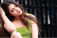 কী ঘটেছে ‘কিরণমালা’র সঙ্গে? স্টেজ থেকে সরাসরি গাড়িতে!