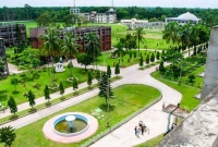 এক প্রেমিকার দুই প্রেমিকের মধ্যে মারামারি ও সংর্ঘষ!