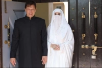 আদালতের দ্বারস্থ ইমরানের স্ত্রী বুশরা বিবি