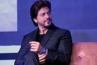 তখন খুব কষ্ট হয়, চোখ দিয়ে পানি বেরিয়ে আসে: শাহরুখ