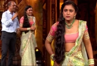 ফের বাবার বিয়ে দিচ্ছেন জনপ্রিয় অভিনেত্রী