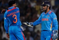 ধোনির প্রশংসা শুনেই তেলে বেগুনে জ্বলে উঠলেন হরভজন