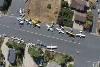  বিমানে চেপে অফিসে যান যে গ্রামের মানুষ!