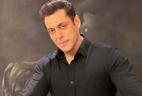 হঠাৎ কী হলো সালমান খানের!