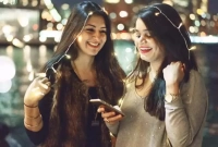 মেয়েরা অনলাইনে গোপনে যে জিনিসগুলো সার্চ করে দেখেন!