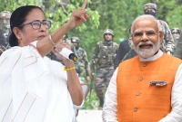 ‘মোদি আজ আছে-কাল থাকবে নেই’, মমতা ব্যানার্জীর চরম হুঁশিয়ারি 