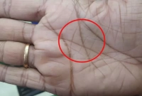 ডান হাতের তালুতে ‘M’ চিহ্ন থাকলে কী হয়, জানেন?