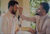 'এতো ভালো ছেলে হওয়ার দরকার নেই,' কেএল রাহুলকে সুনীল শেট্টি