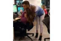 রীতিমতো অবাক হবেন ছবিটি জুম করলে!