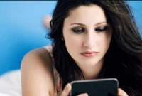 মেয়েরা বিয়ের আগে ইন্টারনেটে কী দেখতে চায় জানেন?