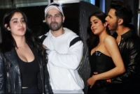 'বিবাহিত পুরুষের জন্য এটা খুব খারাপ, বরুণকে চড় মারা উচিত জাহ্নবীর'