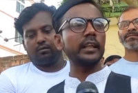 ডিবি কার্যালয়ে হিরো আলম