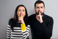 এই ৭ টি বিষয় কারো সঙ্গে শেয়ার করবেন না, করলেই বিপদ