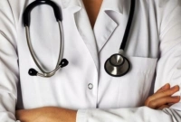  জানেন, চিকিৎসকরা কেন সাদা অ্যাপ্রন পরেন?