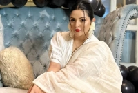 আমি-১০০-বাচ্চার-মা-হতে-চাই-পরীমণি