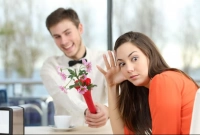 ৫ কারণে মেয়েরা আগে প্রপোজ করে না!