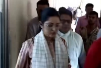 ঘটনার বর্ণনা দিতে গিয়ে ফুঁপিয়ে কাঁদলেন পরীমণি