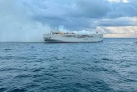 হঠাৎ জাহাজে আগুন, জানুন বিস্তারিত