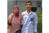 একসঙ্গে এসএসসি পাশ করলেন মা-ছেলে