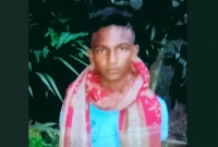 মাছ খাওয়া নিয়ে মায়ের সঙ্গে অভিমান করে একি করল হোসাইন