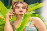 সিরিজের শুটিং আটকে গেল দুই নায়িকার দ্বন্দ্বে