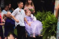 নিশ্চিত মৃত্যু জেনেও ক্যান্সার আক্রান্ত প্রেমিকাকে বিয়ে করলেন প্রেমিক!