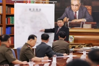 যুদ্ধের জন্য প্রস্তুত থাকার নির্দেশ দিলেন কিম জং উন