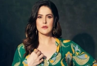 ডেঙ্গু আক্রান্ত হয়ে হাসপাতালে জেরিন খান