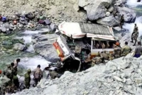 সড়ক থেকে ছিটকে নদীতে গাড়ি,  ৯ জনের মৃত্যু