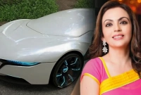 যৌ'বন ধরে রাখতে যা খেয়ে দিন শুরু করেন নীতা আম্বানি