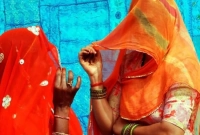 এবার স্বামীকে ভাগাভাগি করতে দুই স্ত্রীর আজব চুক্তি!